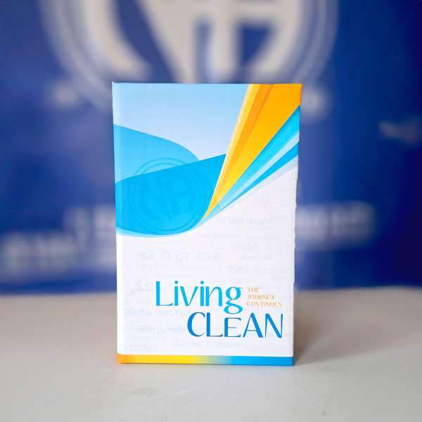 Living Clean-- The Journey Continues (Hardcover)